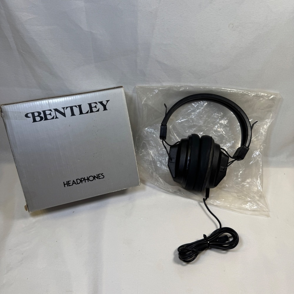 Bentley Vintage Over-Ear Wired Headphones Black Adjustable Headband New in Box